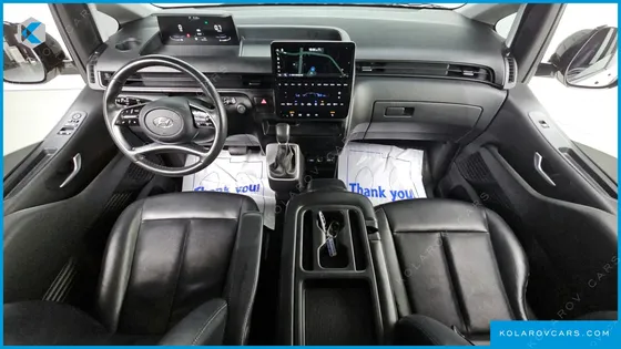 HYUNDAI STARIA TOURER 11-SEATER