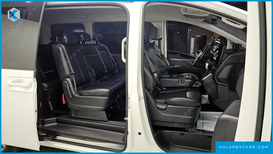 HYUNDAI STARIA TOURER 11-SEATER