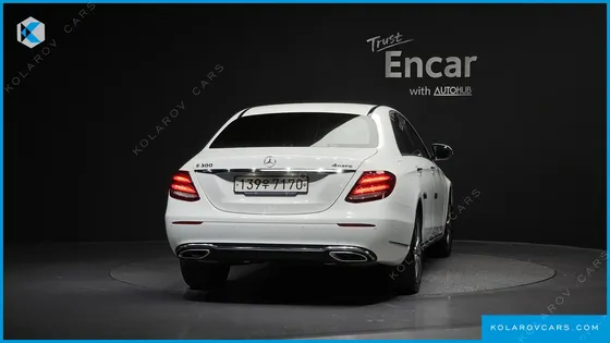 MERCEDES E-CLASS E300 4MATIC EXCLUSIVE