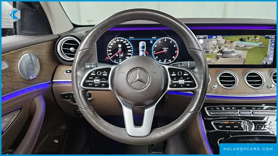 MERCEDES E-CLASS E300 4MATIC EXCLUSIVE