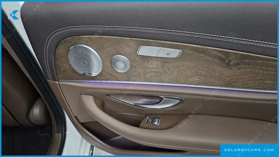 MERCEDES E-CLASS E300 4MATIC EXCLUSIVE