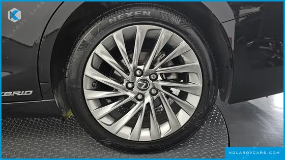 LEXUS ES LUXURY PLUS