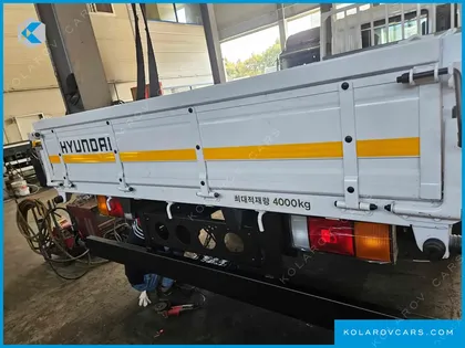 HYUNDAI MEGA TRUCK GOLD