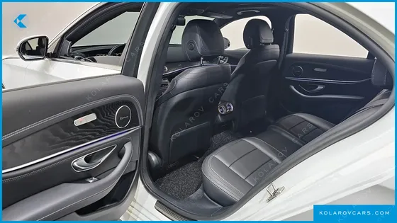 MERCEDES E-CLASS E220D 4MATIC AMG LINE