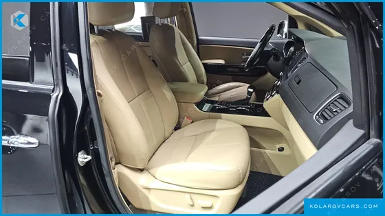 KIA CARNIVAL 9-SEATER NOBLESSE SPECIAL