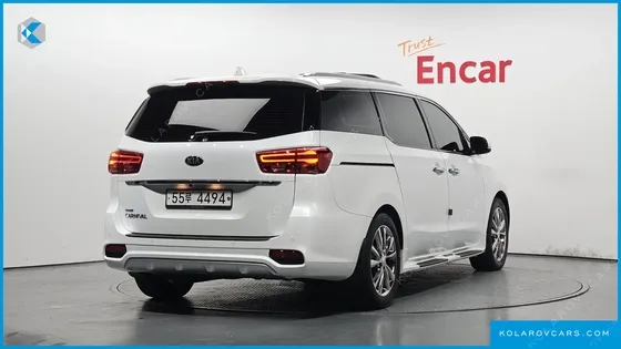 KIA CARNIVAL 9-SEATER NOBLESSE SPECIAL