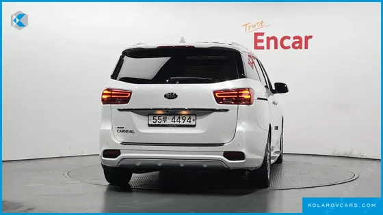 KIA CARNIVAL 9-SEATER NOBLESSE SPECIAL