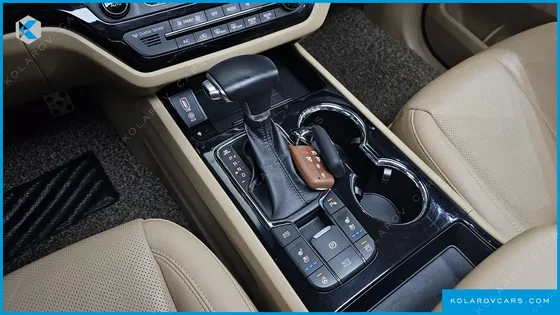 KIA CARNIVAL 9-SEATER NOBLESSE SPECIAL