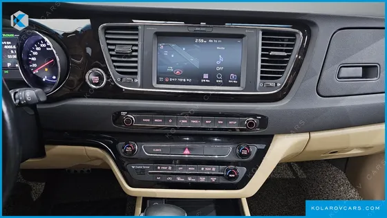 KIA CARNIVAL 9-SEATER NOBLESSE SPECIAL