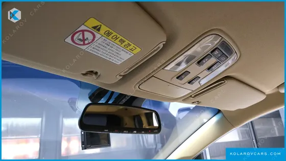 KIA CARNIVAL GASOLINE 9-SEATER HI-LIMOUSINE