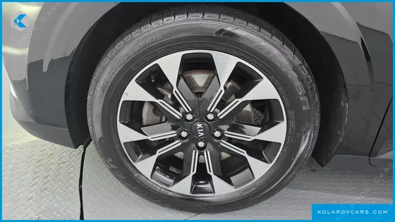 KIA CARNIVAL 9-SEATER SIGNATURE