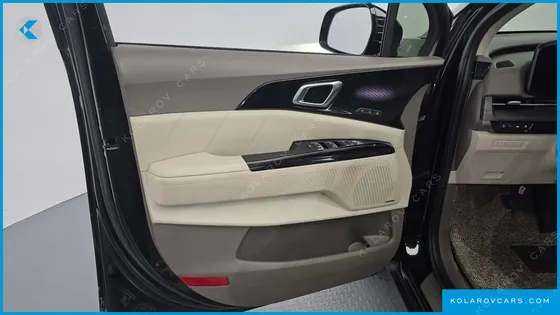 KIA CARNIVAL 9-SEATER SIGNATURE