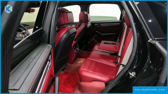 PORSCHE CAYENNE 3.0 PLATINUM EDITION