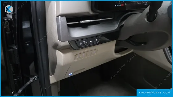 KIA CARNIVAL GASOLINE 9-SEATER LIMOUSINE(SPECIAL VEHICLE)