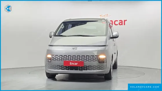 HYUNDAI STARIA 4WD TOURER 11-SEATER