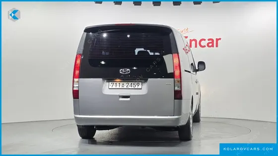 HYUNDAI STARIA 4WD TOURER 11-SEATER