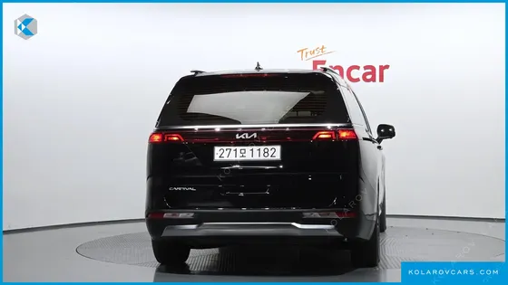 KIA CARNIVAL 9-SEATER NOBLESSE