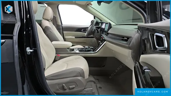KIA CARNIVAL 9-SEATER NOBLESSE