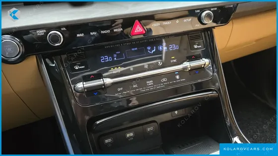 KIA CARNIVAL 9-SEATER SIGNATURE