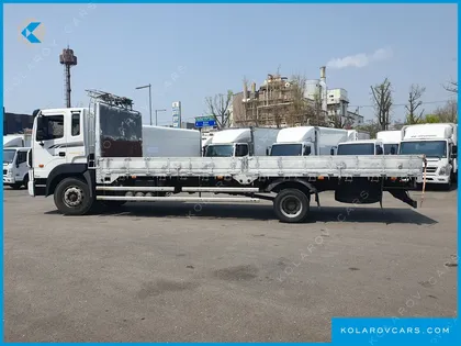 HYUNDAI MEGA TRUCK GOLD