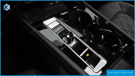 VOLKSWAGEN ATLAS 2.0 TSI R-LINE 6-SEATER