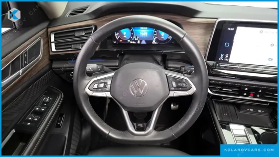 VOLKSWAGEN ATLAS 2.0 TSI R-LINE 6-SEATER
