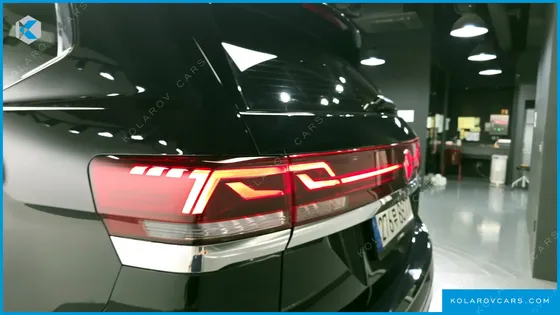 VOLKSWAGEN ATLAS 2.0 TSI R-LINE 6-SEATER