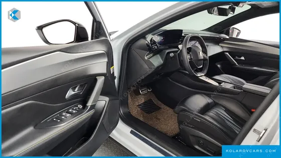 PEUGEOT 408 1.2 PURE TECH GT
