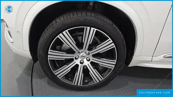 VOLVO XC90 B6 INSCRIPTION
