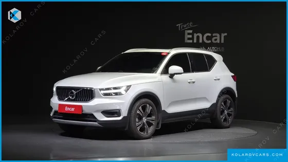VOLVO XC40 B4 INSCRIPTION
