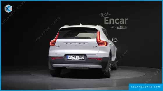 VOLVO XC40 B4 INSCRIPTION