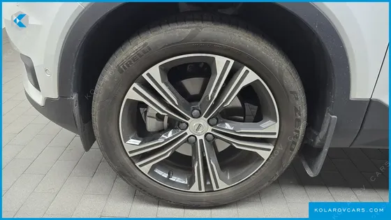 VOLVO XC40 B4 INSCRIPTION