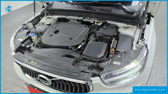 VOLVO XC40 B4 INSCRIPTION