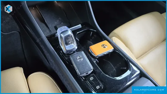 VOLVO XC40 B4 INSCRIPTION