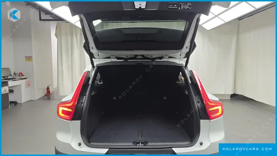 VOLVO XC40 B4 INSCRIPTION
