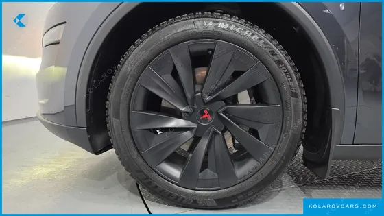 TESLA MODEL Y LONG RANGE AWD