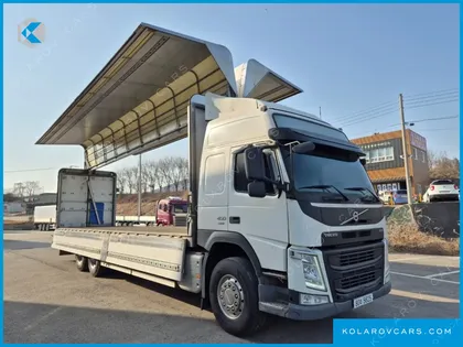 VOLVO CARGO TRUCK 6X4