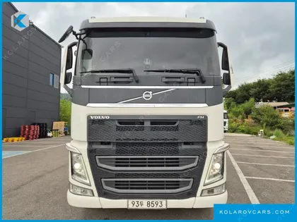 VOLVO CARGO TRUCK 8X4