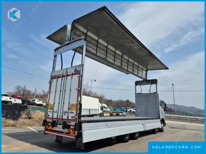 VOLVO CARGO TRUCK 10X4