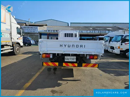 HYUNDAI MEGA TRUCK GOLD