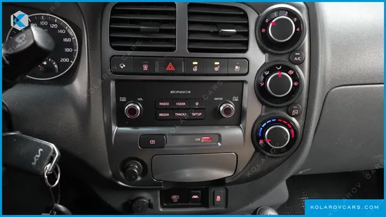 KIA BONGO III 4WD KING CAB LPG