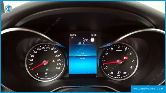 MERCEDES C-CLASS C200 AVANTGARDE