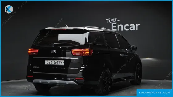 KIA CARNIVAL 7-SEATER LIMOUSINE