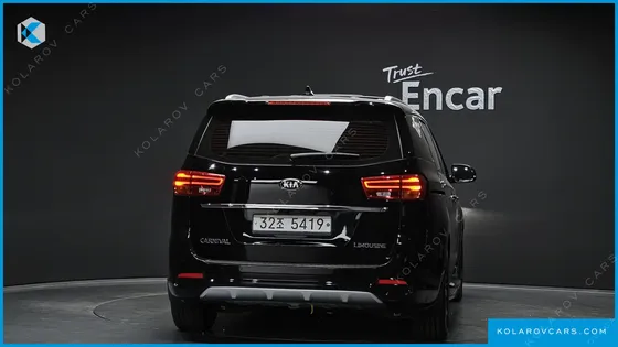 KIA CARNIVAL 7-SEATER LIMOUSINE