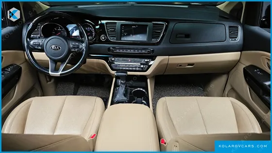 KIA CARNIVAL 7-SEATER LIMOUSINE