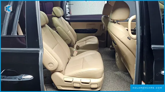 KIA CARNIVAL 7-SEATER LIMOUSINE