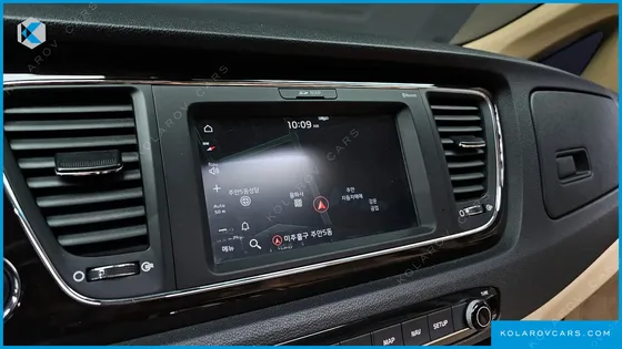 KIA CARNIVAL 7-SEATER LIMOUSINE