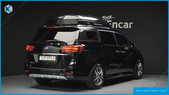 KIA CARNIVAL GASOLINE 9-SEATER NOBLESSE SPECIAL