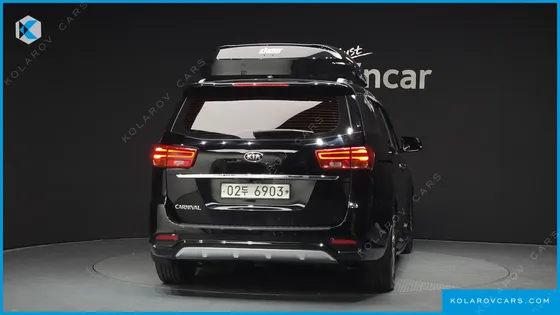 KIA CARNIVAL GASOLINE 9-SEATER NOBLESSE SPECIAL