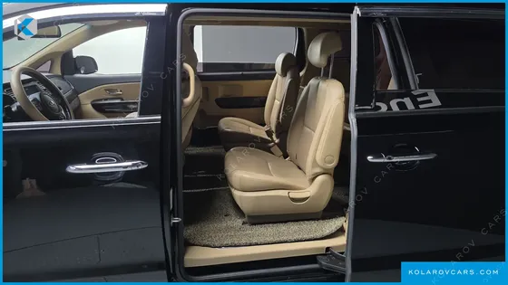 KIA CARNIVAL GASOLINE 9-SEATER NOBLESSE SPECIAL